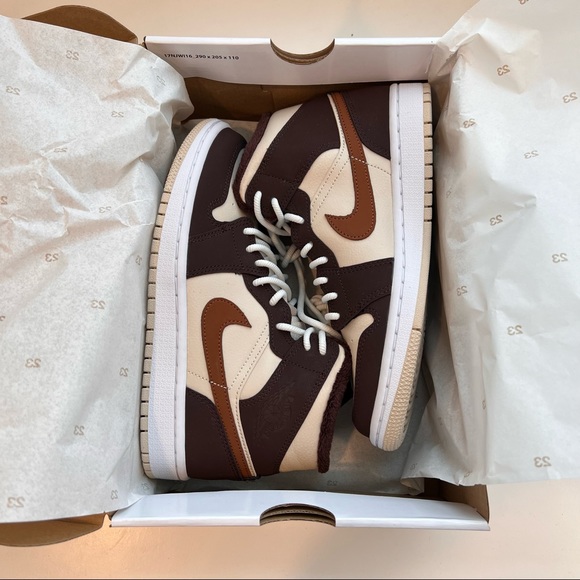 womens air jordan 1 cream dark chocolate